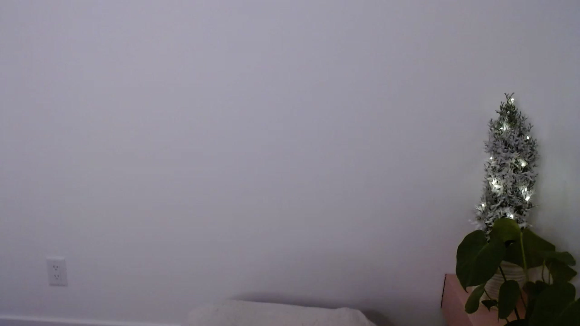 Gallery image thumbnail from sweet__daisy's myfreecams stream on, 12/06/2022, 01:56 image 5 of 20