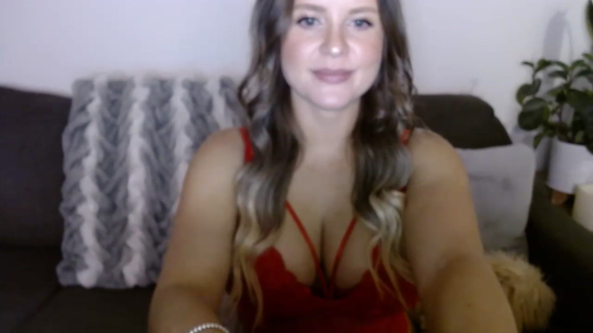 Gallery image thumbnail from sweet__daisy's myfreecams stream on, 02/02/2023, 05:00 image 12 of 20