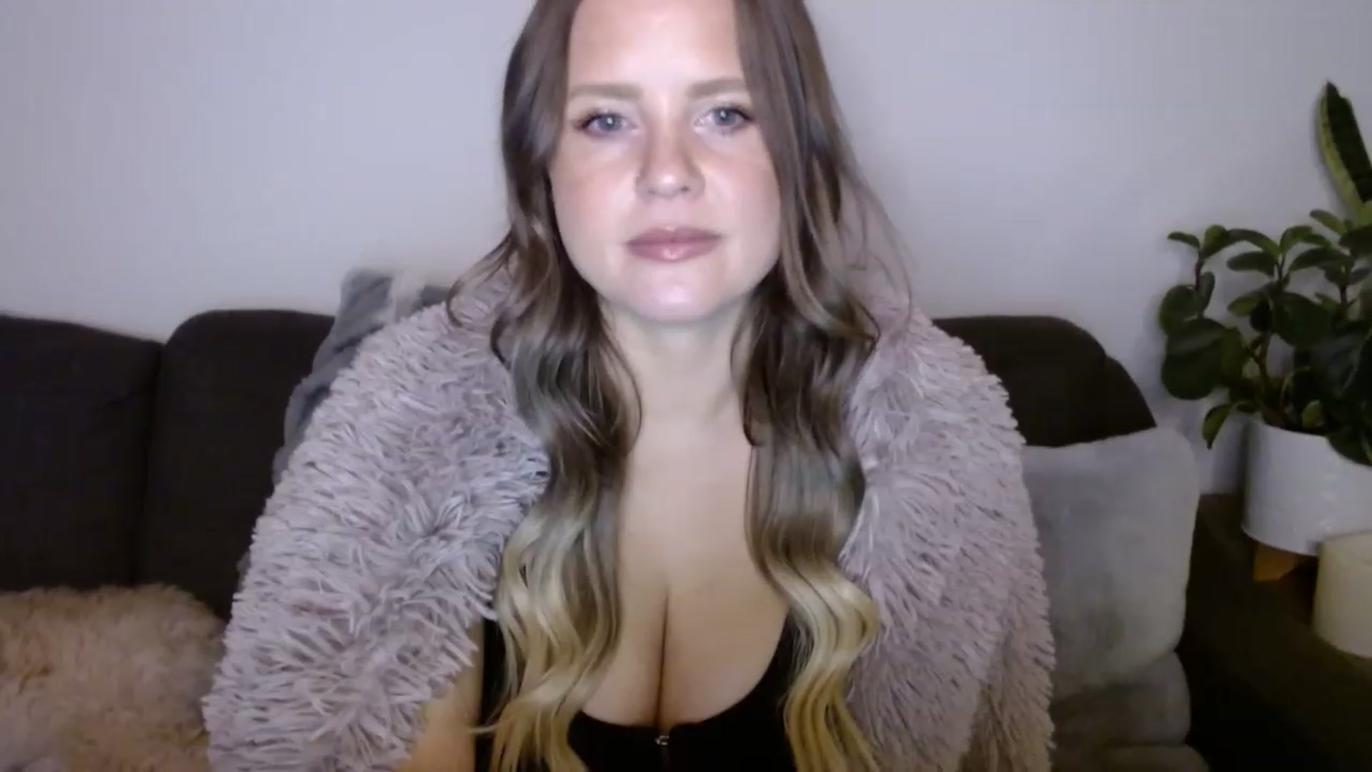 Gallery image thumbnail from sweet__daisy's myfreecams stream on, 02/03/2023, 04:59 image 16 of 20