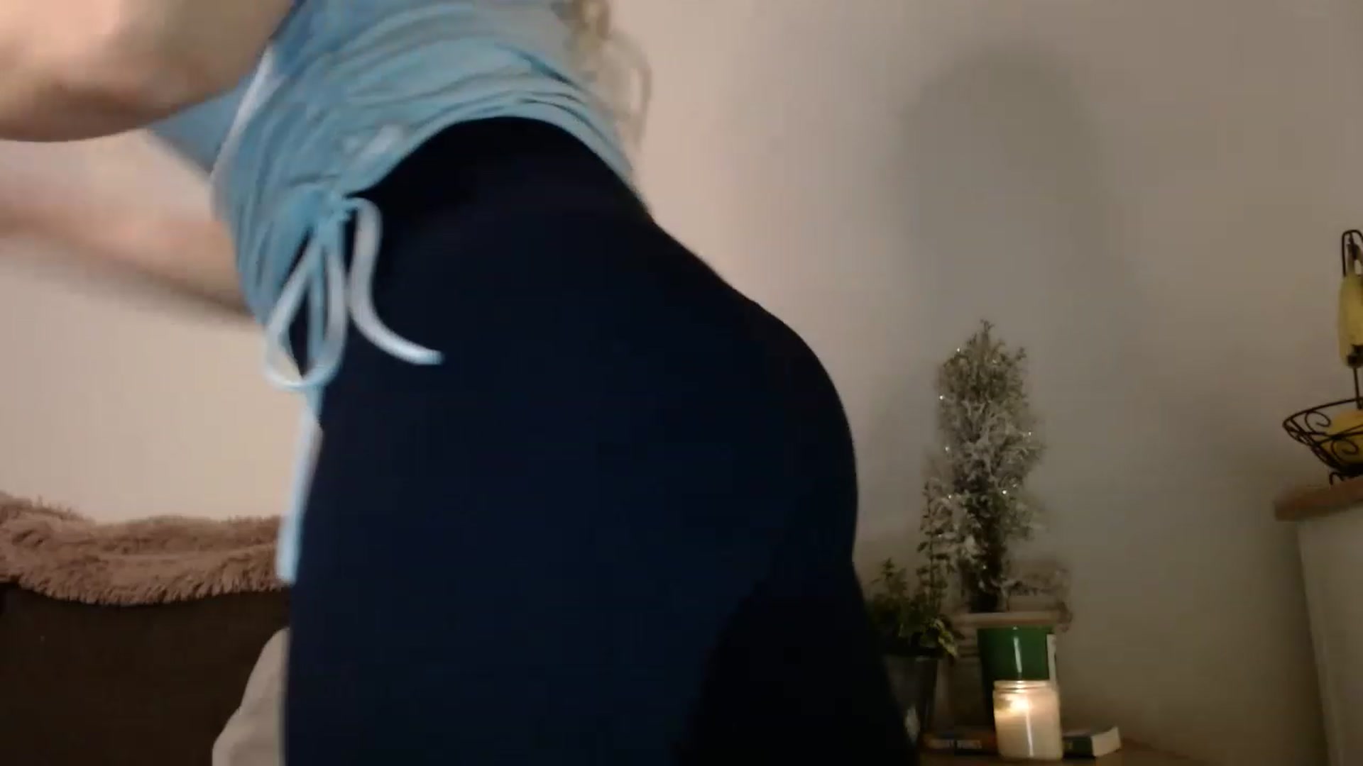 Gallery image thumbnail from sweet__daisy's myfreecams stream on, 03/22/2023, 03:04 image 2 of 20