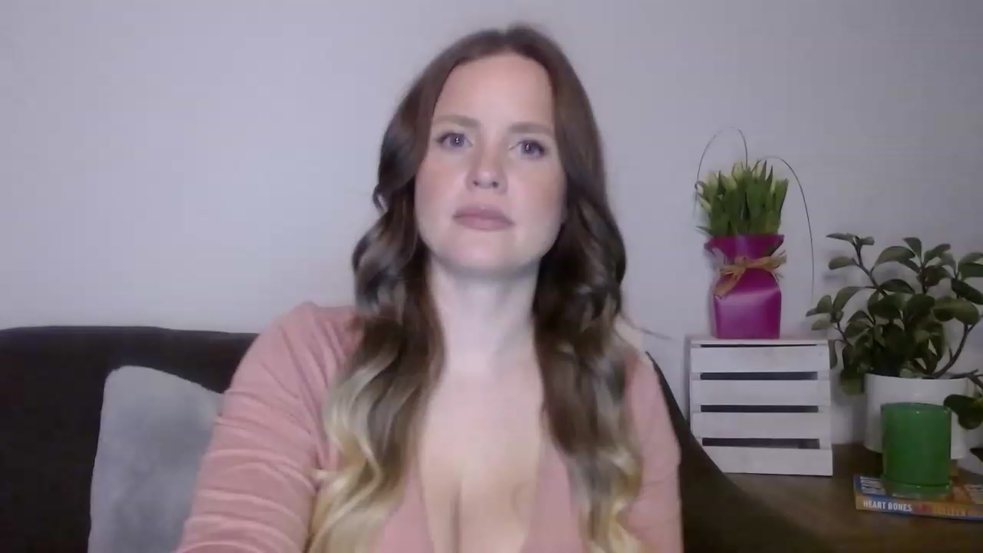 Gallery image thumbnail from sweet__daisy's myfreecams stream on, 03/27/2023, 02:53 image 5 of 20