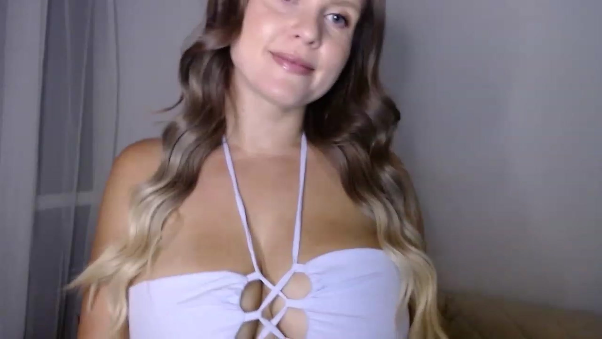 Gallery image thumbnail from sweet__daisy's myfreecams stream on, 06/15/2023, 04:11 image 12 of 20