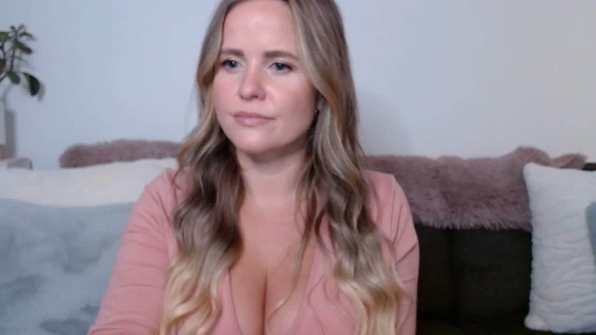 Gallery image thumbnail from sweet__daisy's myfreecams stream on, 09/24/2023, 06:14 image 20 of 20