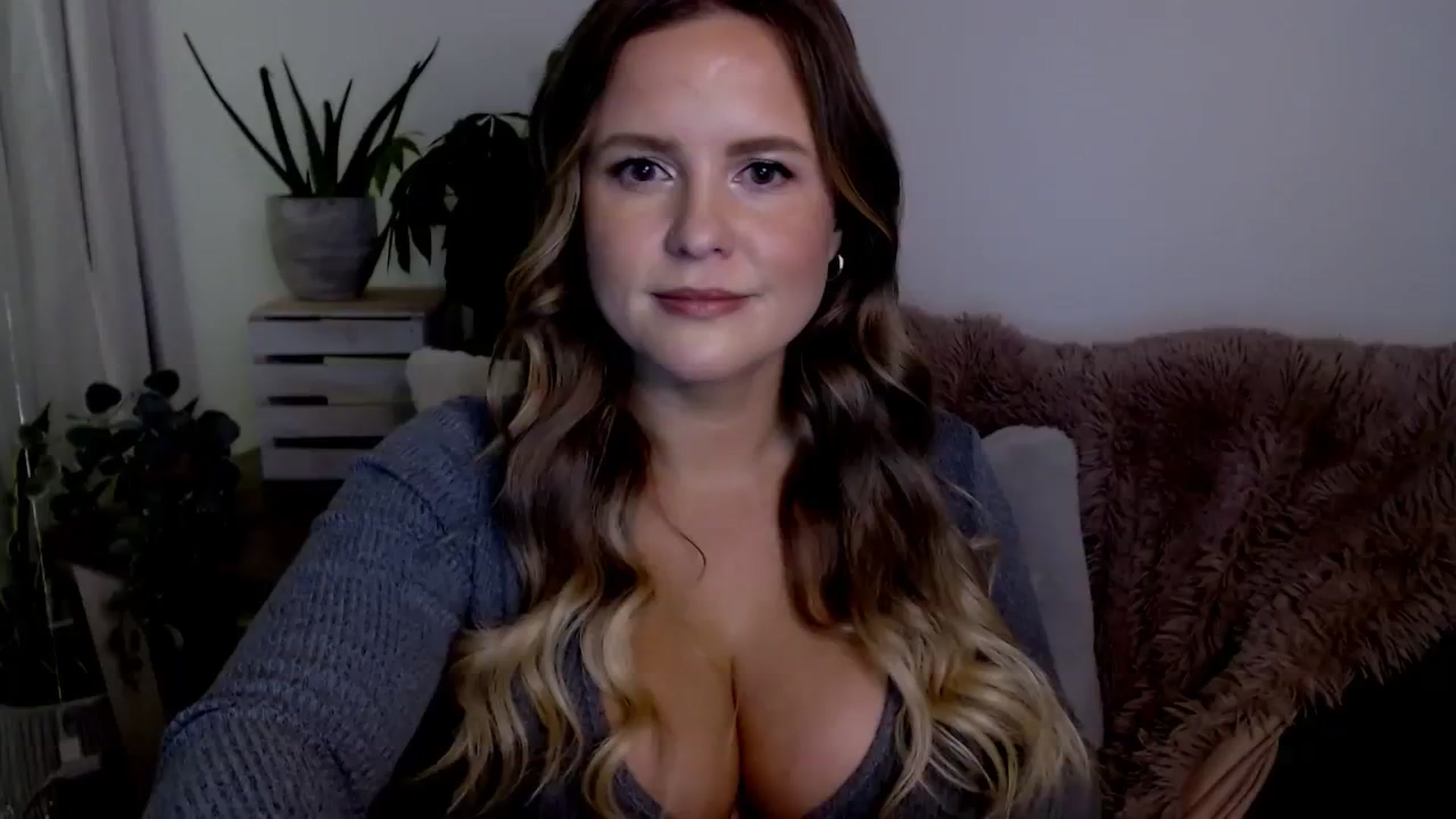 Gallery image thumbnail from sweet__daisy's myfreecams stream on, 01/14/2024, 09:00 image 13 of 20