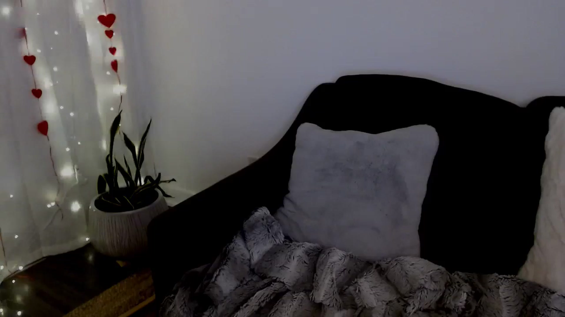 Gallery image thumbnail from sweet__daisy's myfreecams stream on, 02/03/2024, 10:04 image 18 of 20