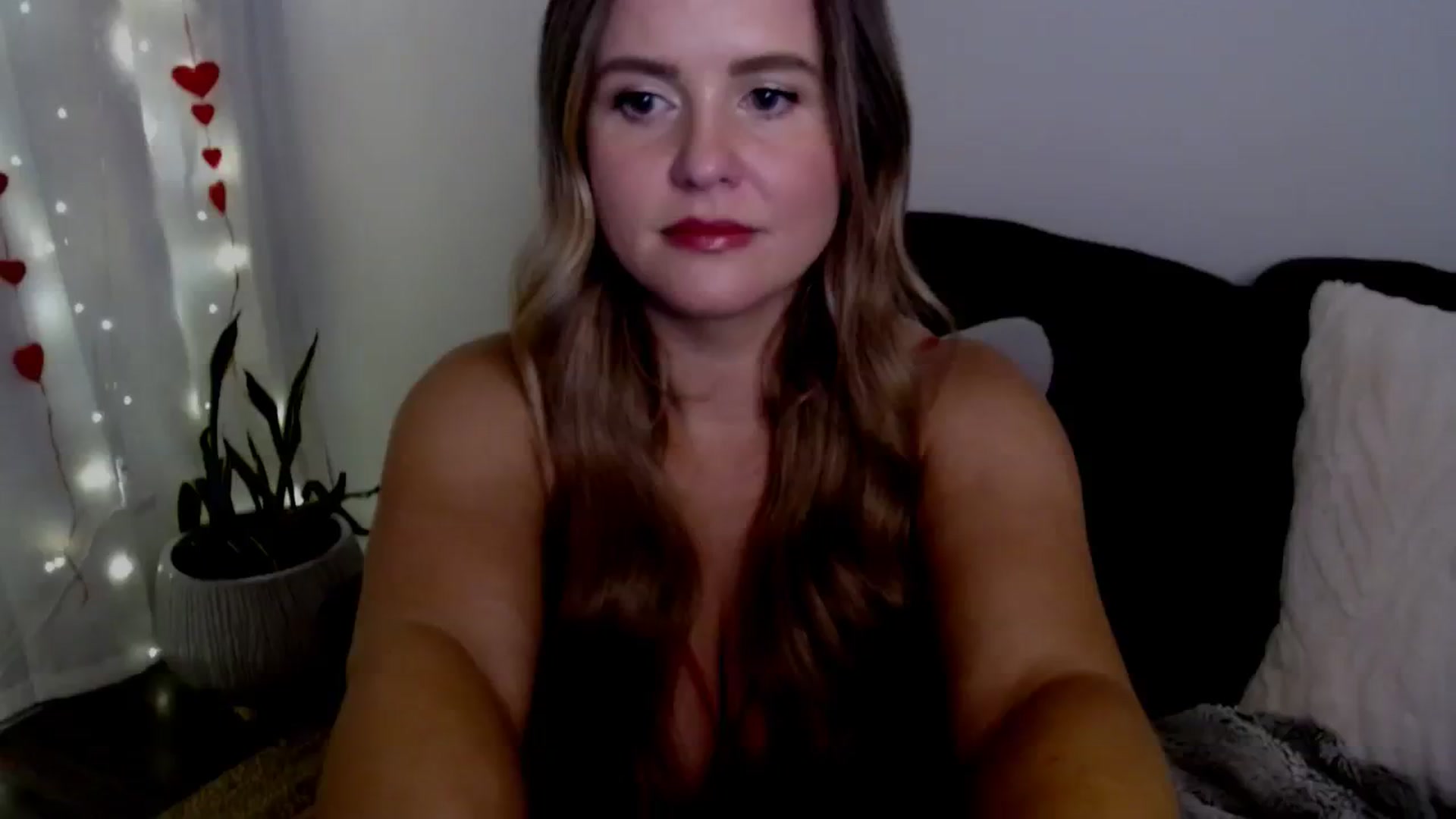 Gallery image thumbnail from sweet__daisy's myfreecams stream on, 02/03/2024, 10:04 image 7 of 20