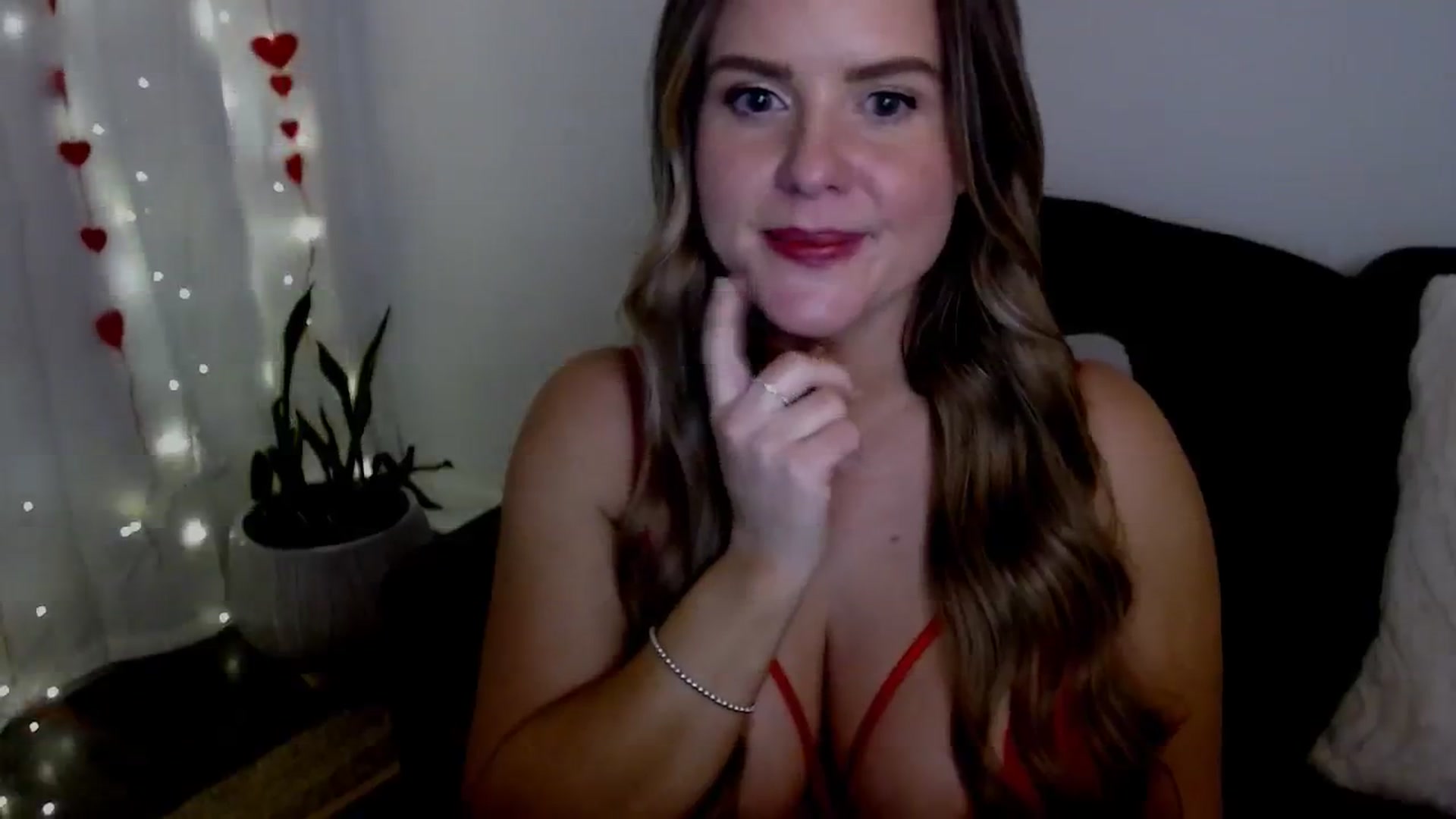Gallery image thumbnail from sweet__daisy's myfreecams stream on, 02/03/2024, 10:04 image 20 of 20