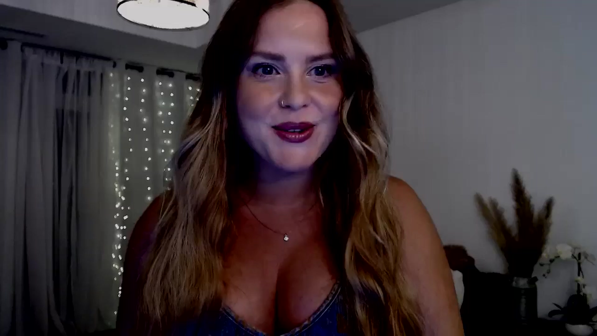 Gallery image thumbnail from sweet__daisy's myfreecams stream on, 07/13/2024, 03:21 image 4 of 20