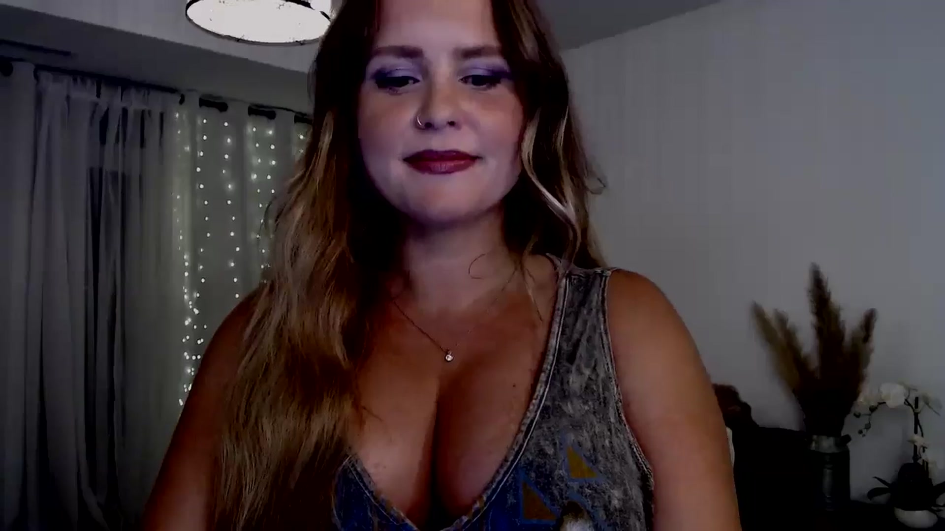 Gallery image thumbnail from sweet__daisy's myfreecams stream on, 07/13/2024, 03:21 image 3 of 20