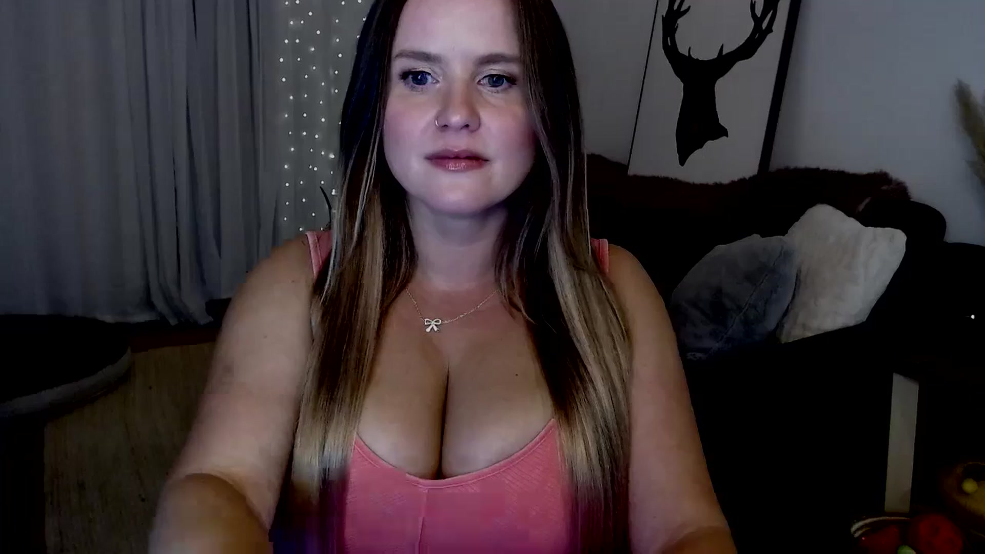 Gallery image thumbnail from sweet__daisy's myfreecams stream on, 08/15/2024, 10:13 image 6 of 20
