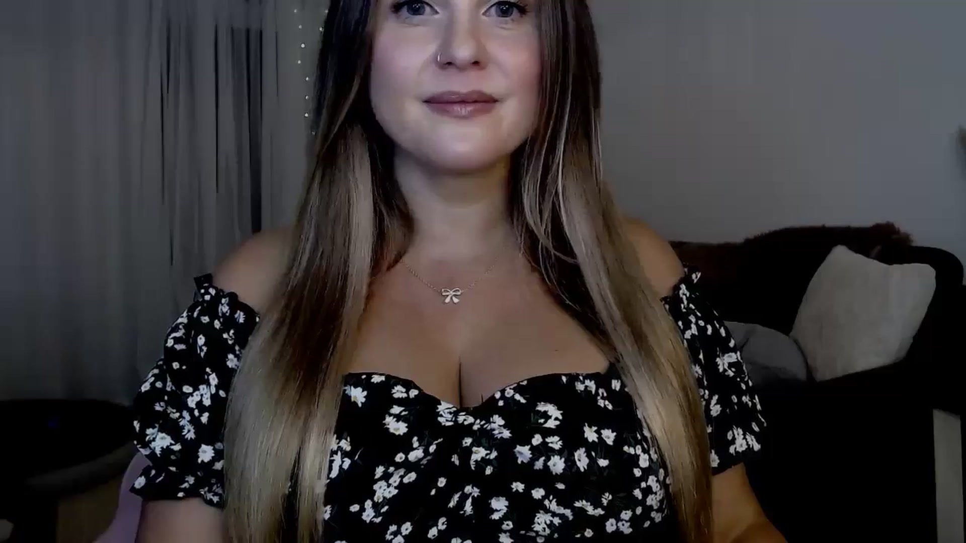Gallery image thumbnail from sweet__daisy's myfreecams stream on, 08/24/2024, 09:21 image 2 of 20