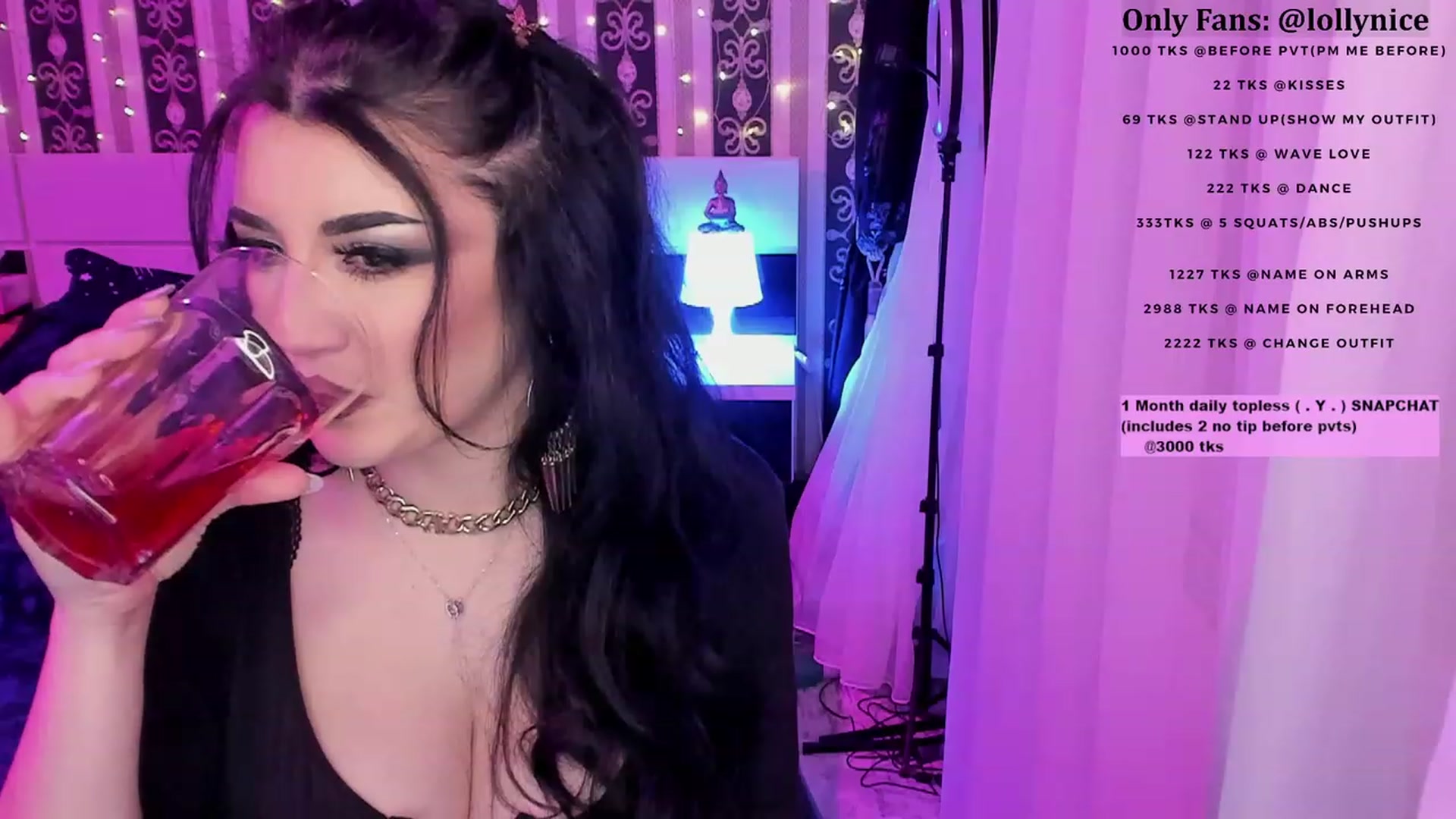 Gallery image thumbnail from sweet__girl__'s myfreecams stream on, 02/28/2023, 17:15 image 6 of 20