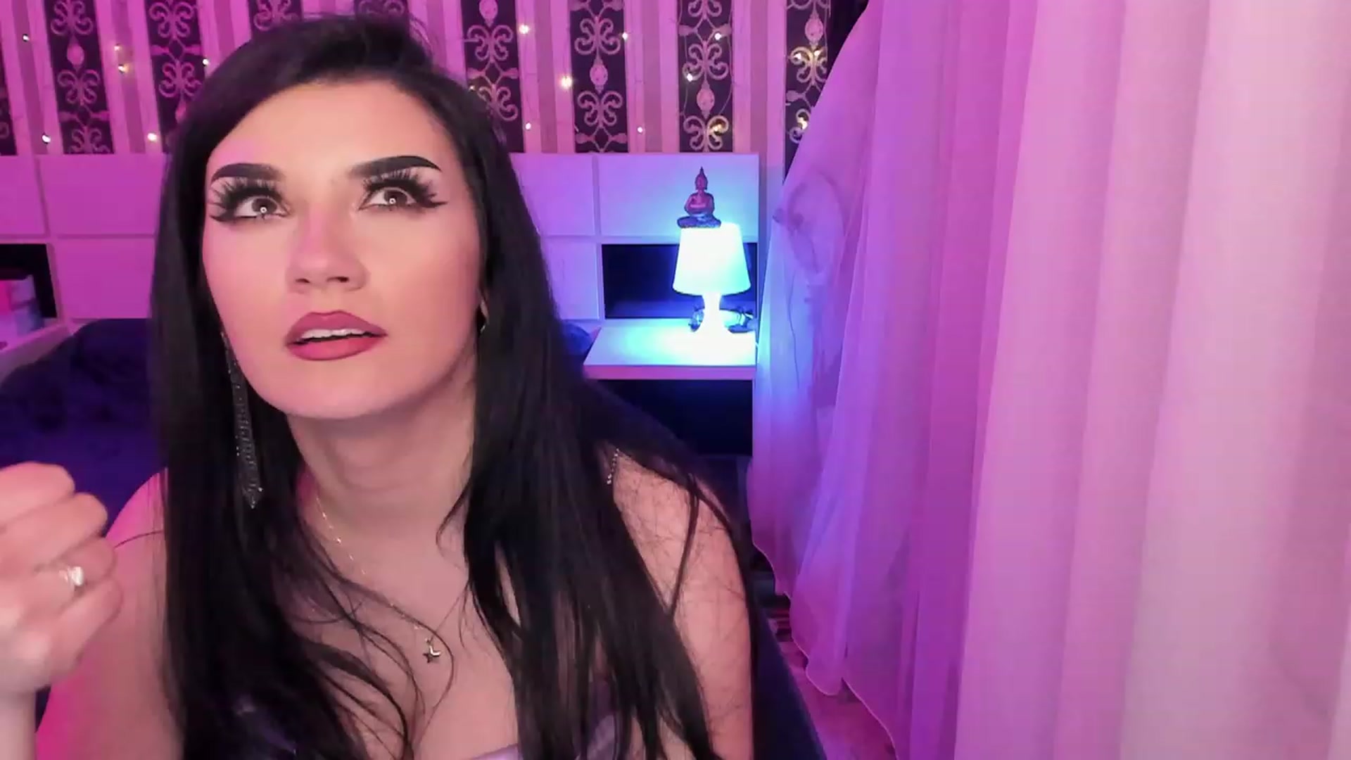 Gallery image thumbnail from sweet__girl__'s myfreecams stream on, 03/29/2023, 18:45 image 9 of 20