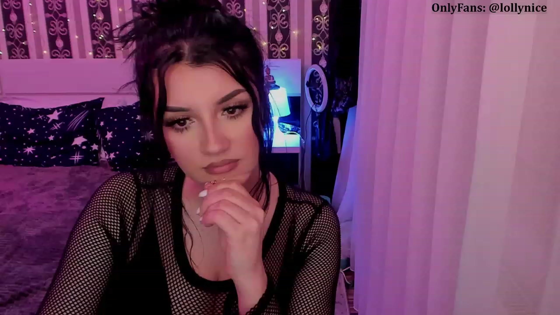 Gallery image thumbnail from sweet__girl__'s myfreecams stream on, 04/01/2023, 20:03 image 10 of 20