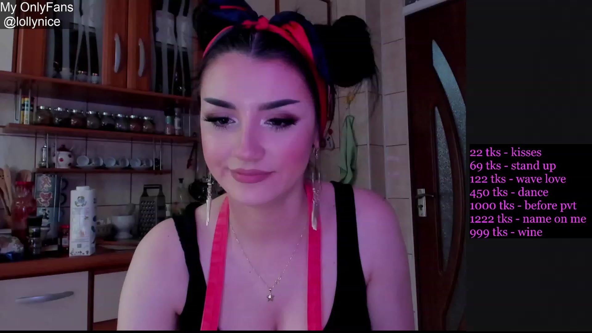Gallery image thumbnail from sweet__girl__'s myfreecams stream on, 05/06/2023, 15:58 image 10 of 20