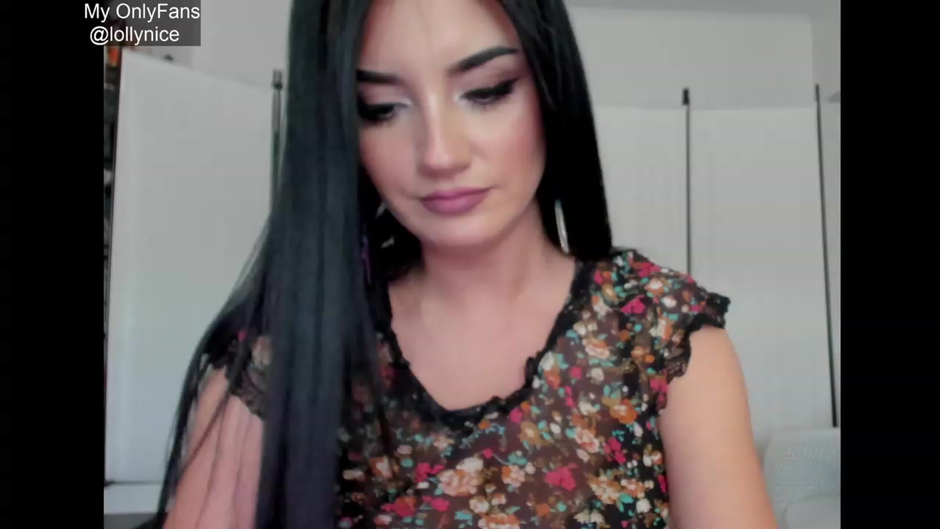 Gallery image thumbnail from sweet__girl__'s myfreecams stream on, 06/30/2023, 16:54 image 13 of 20