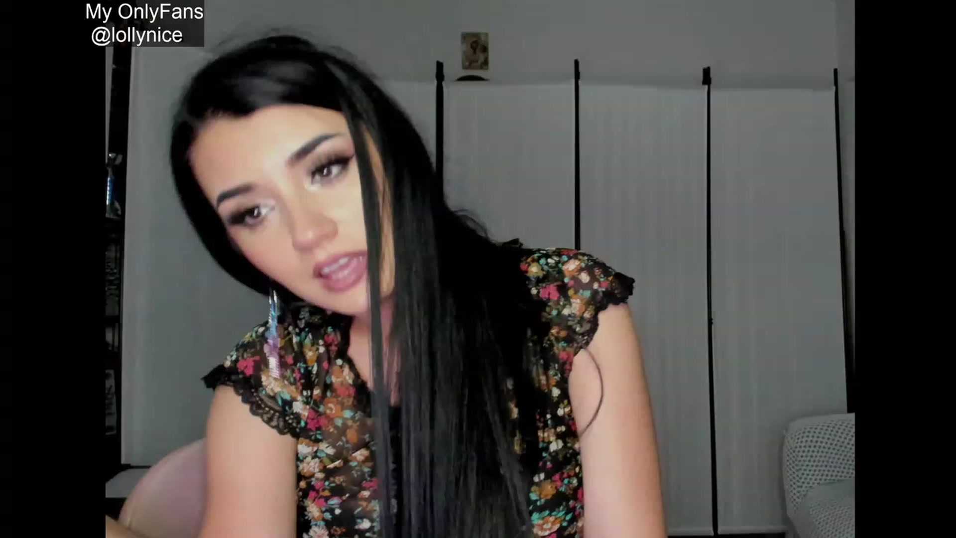 Gallery image thumbnail from sweet__girl__'s myfreecams stream on, 06/30/2023, 18:19 image 17 of 20