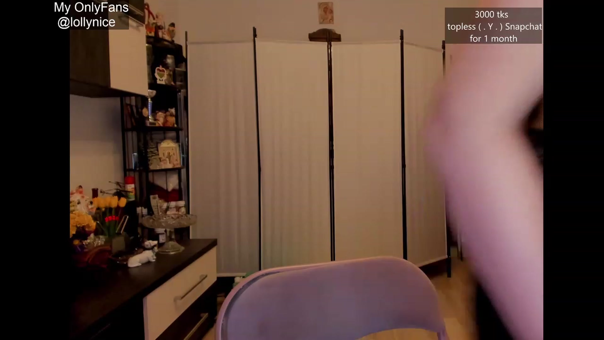 Gallery image thumbnail from sweet__girl__'s myfreecams stream on, 09/12/2023, 20:23 image 17 of 20