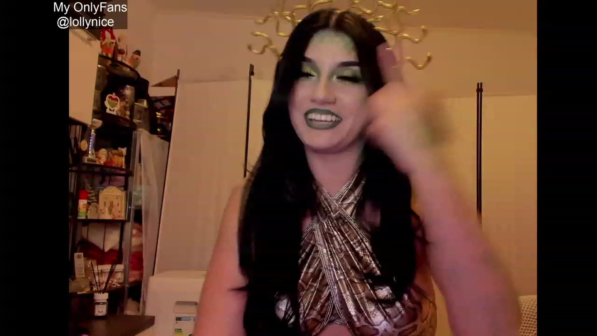 Gallery image thumbnail from sweet__girl__'s myfreecams stream on, 10/10/2023, 19:45 image 10 of 20