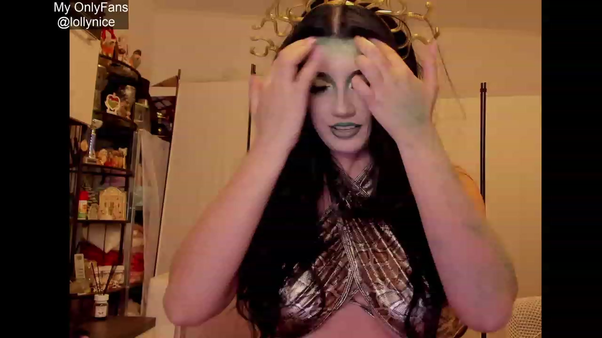 Gallery image thumbnail from sweet__girl__'s myfreecams stream on, 10/10/2023, 20:13 image 13 of 20