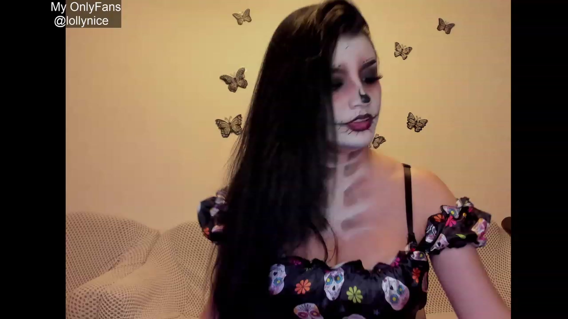 Gallery image thumbnail from sweet__girl__'s myfreecams stream on, 10/24/2023, 19:52 image 3 of 20