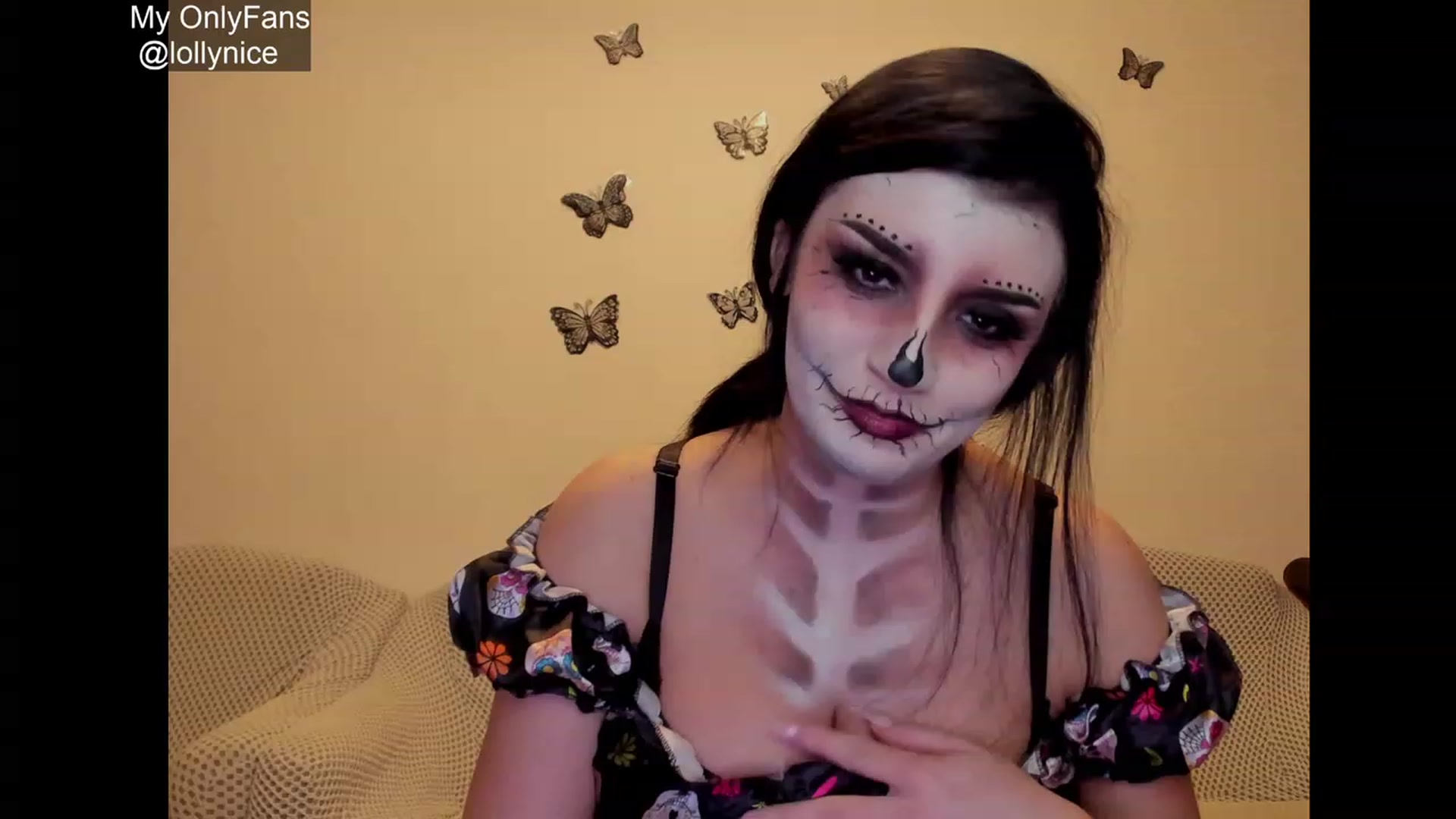 Gallery image thumbnail from sweet__girl__'s myfreecams stream on, 10/24/2023, 19:52 image 13 of 20