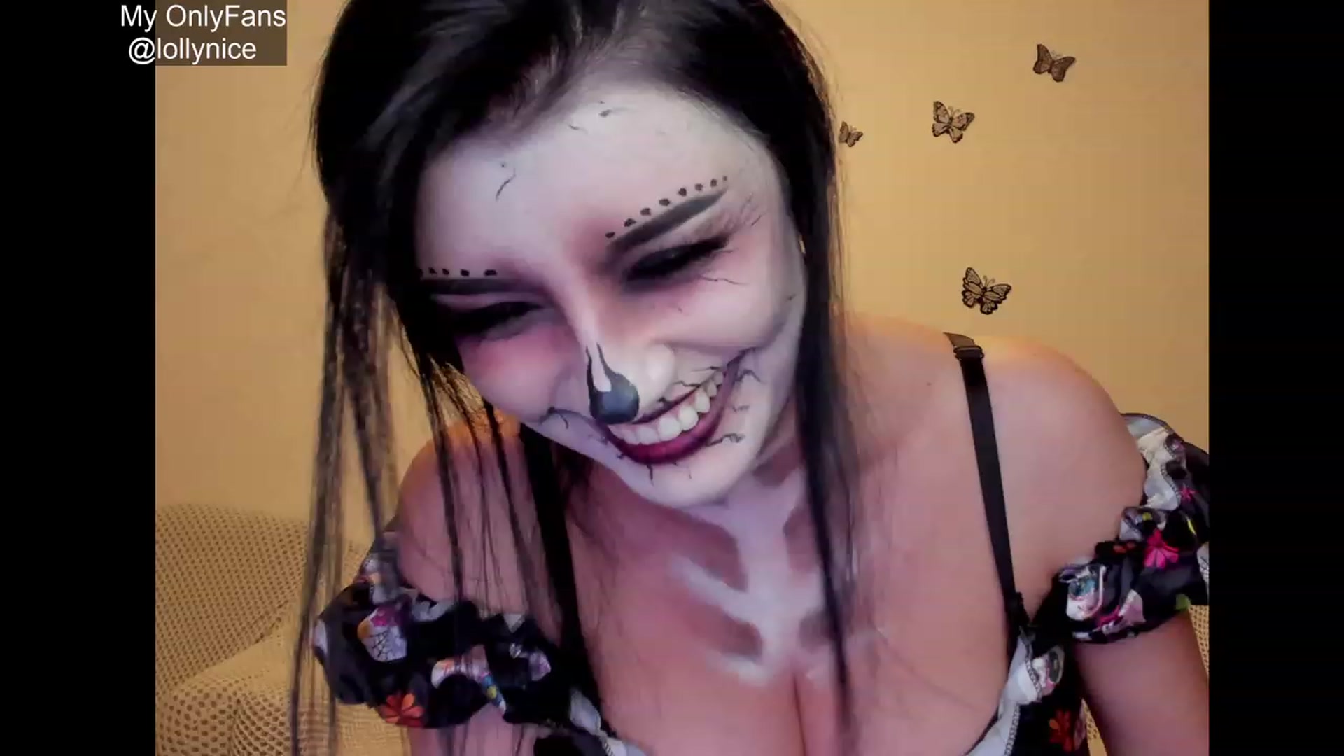 Gallery image thumbnail from sweet__girl__'s myfreecams stream on, 10/24/2023, 19:52 image 7 of 20
