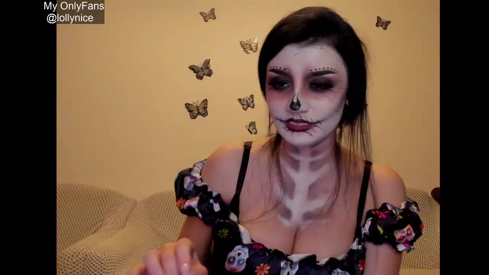 Gallery image thumbnail from sweet__girl__'s myfreecams stream on, 10/24/2023, 19:52 image 12 of 20