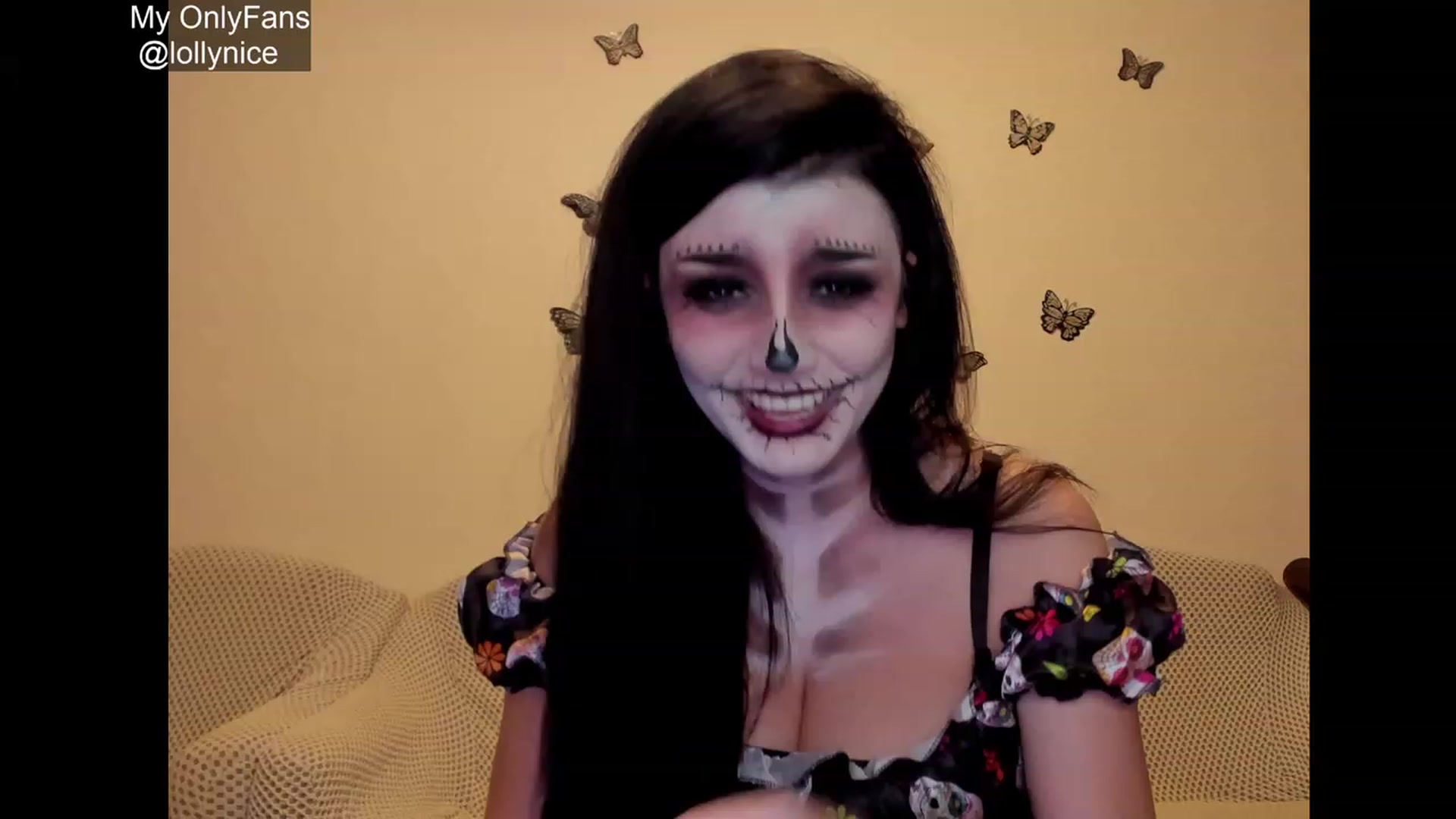 Gallery image thumbnail from sweet__girl__'s myfreecams stream on, 10/24/2023, 19:52 image 15 of 20