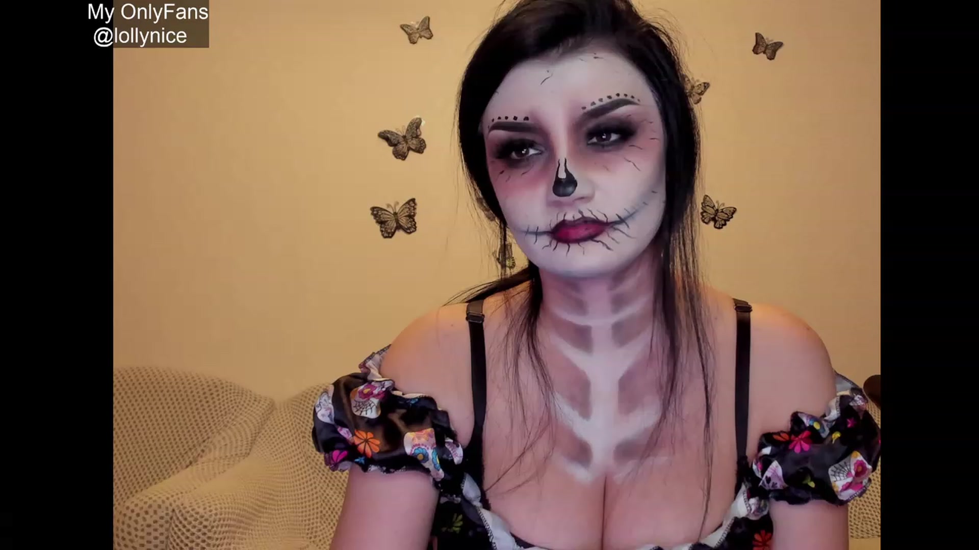Gallery image thumbnail from sweet__girl__'s myfreecams stream on, 10/24/2023, 19:52 image 10 of 20