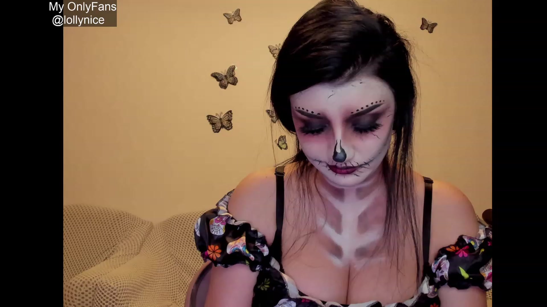 Gallery image thumbnail from sweet__girl__'s myfreecams stream on, 10/24/2023, 19:52 image 11 of 20