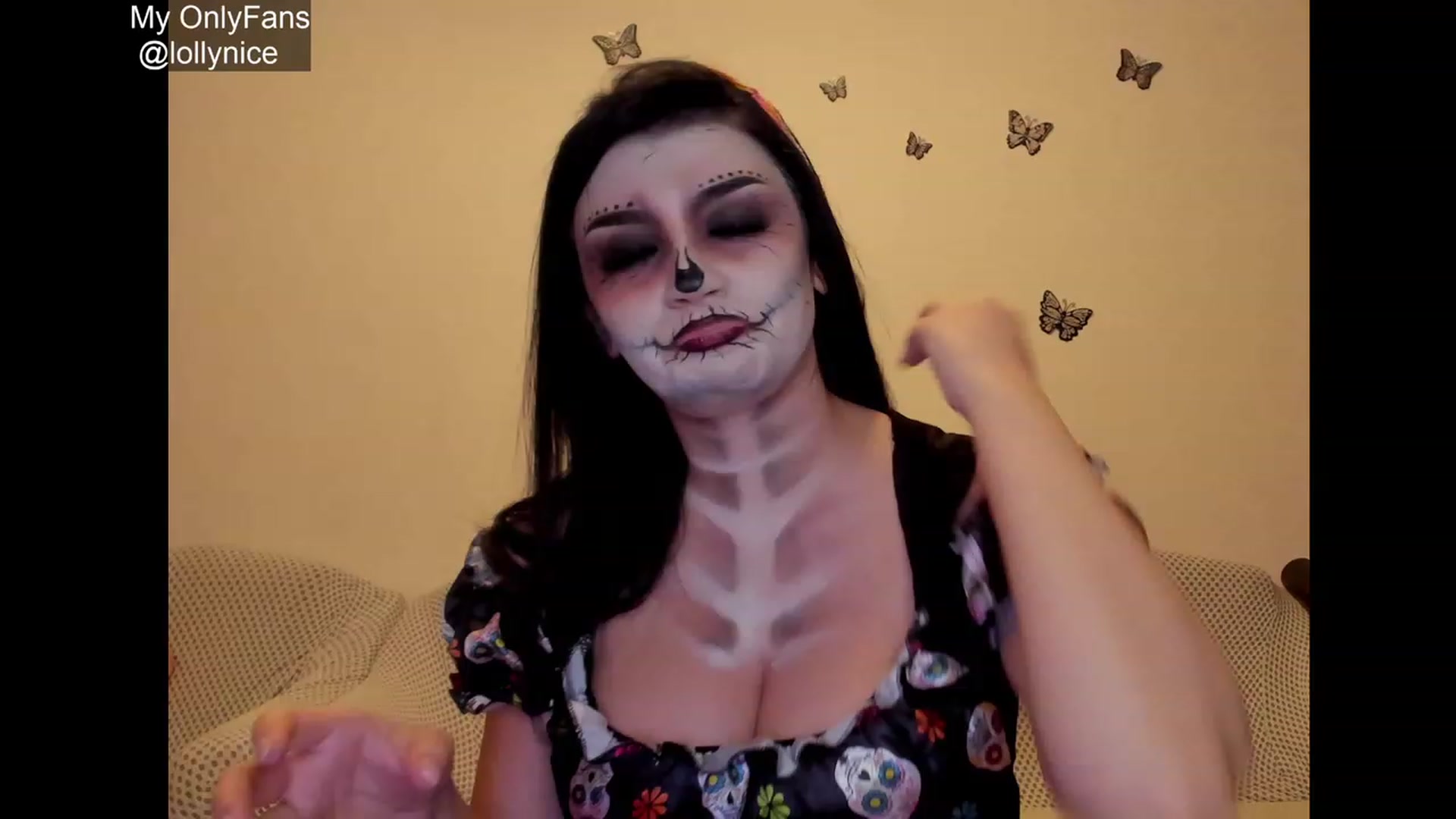 Gallery image thumbnail from sweet__girl__'s myfreecams stream on, 10/24/2023, 20:27 image 8 of 20