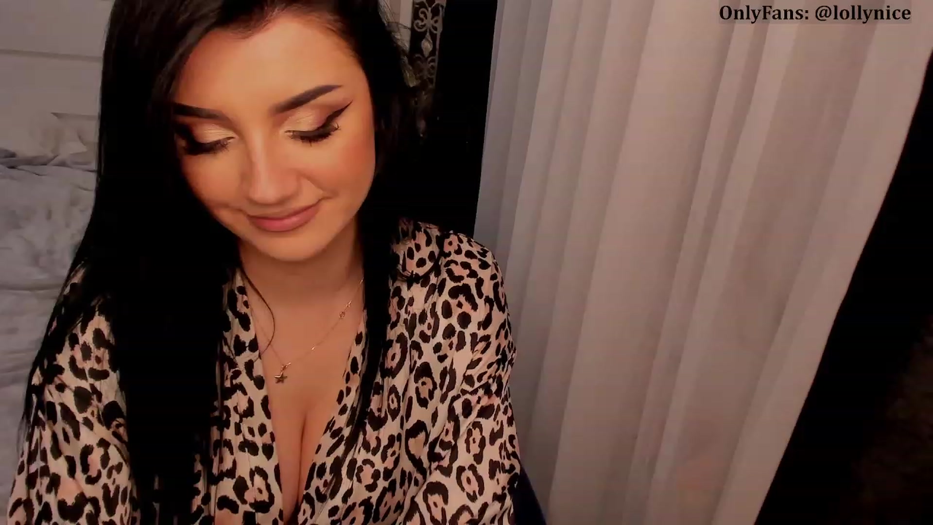 Gallery image thumbnail from sweet__girl__'s myfreecams stream on, 11/27/2023, 22:02 image 20 of 20