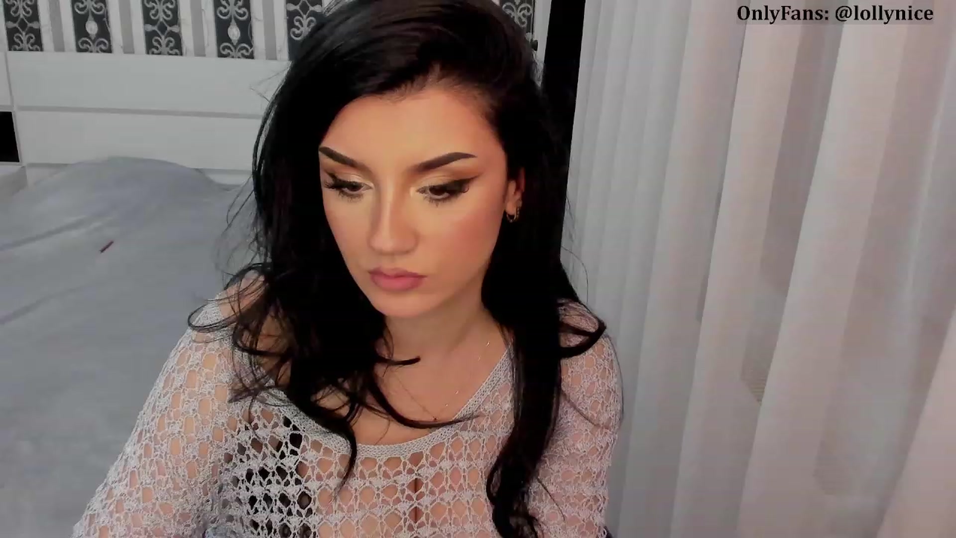 Gallery image thumbnail from sweet__girl__'s myfreecams stream on, 11/29/2023, 19:39 image 15 of 20