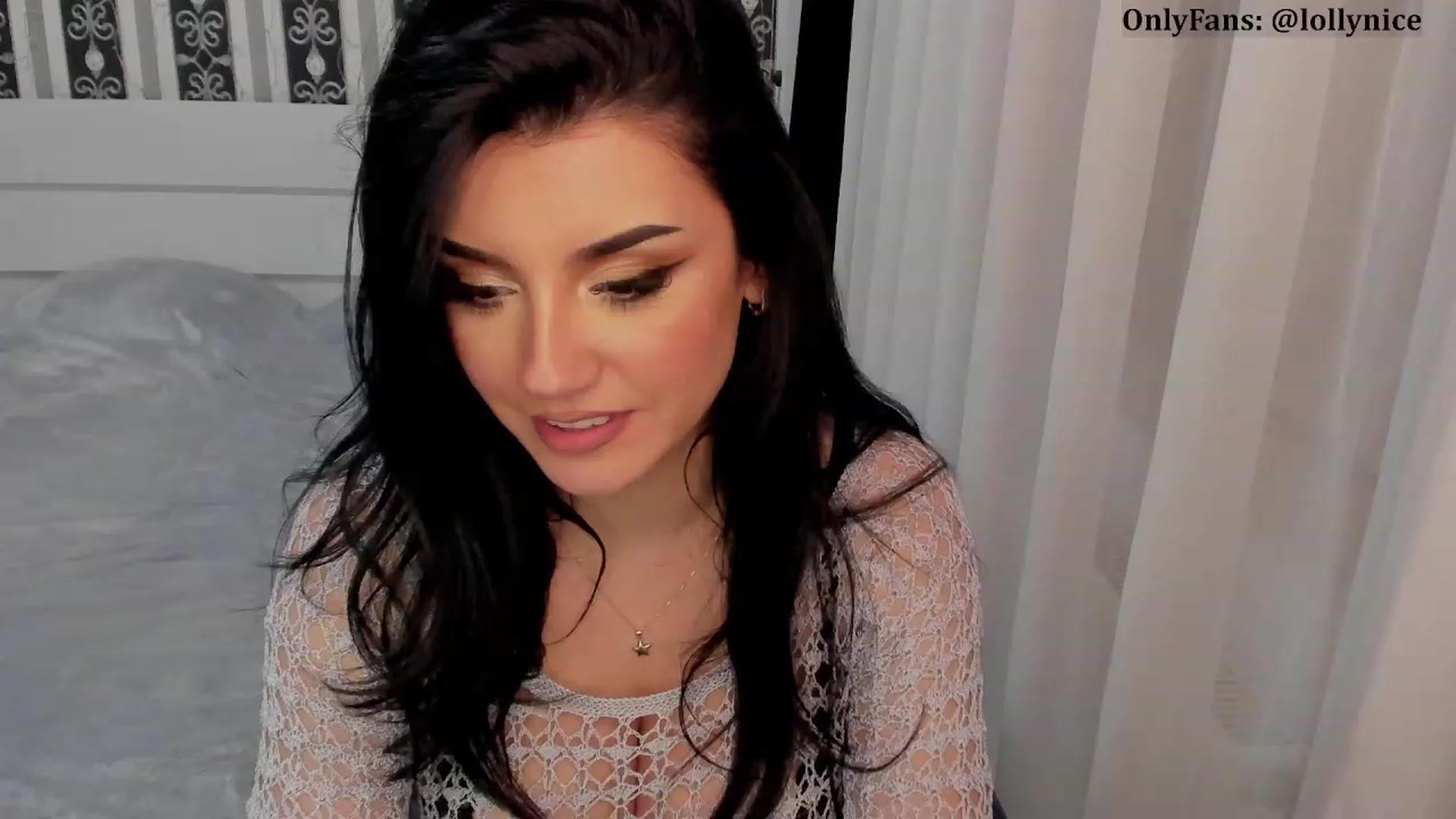 Gallery image thumbnail from sweet__girl__'s myfreecams stream on, 11/29/2023, 20:37 image 10 of 20