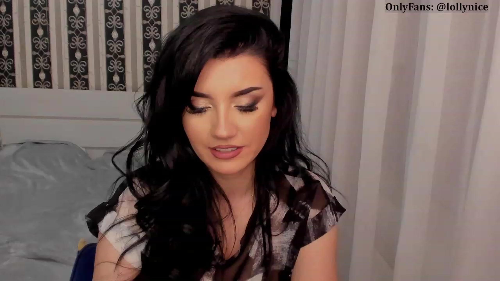 Gallery image thumbnail from sweet__girl__'s myfreecams stream on, 12/04/2023, 20:41 image 11 of 20