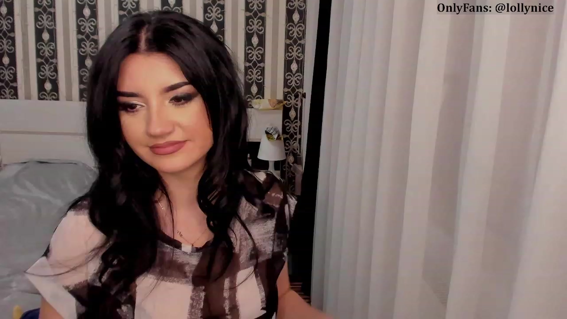 Gallery image thumbnail from sweet__girl__'s myfreecams stream on, 12/04/2023, 20:41 image 9 of 20