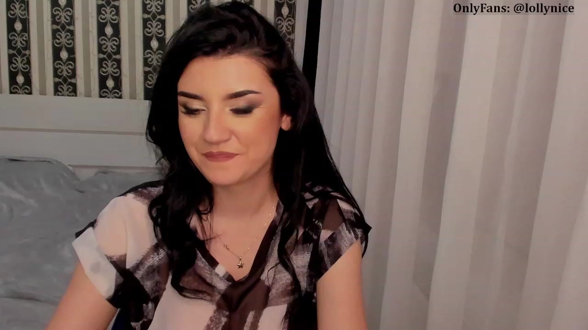 Gallery image thumbnail from sweet__girl__'s myfreecams stream on, 12/04/2023, 21:21 image 7 of 20