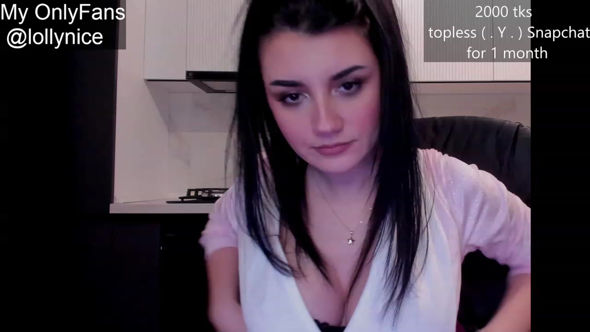 Gallery image thumbnail from sweet__girl__'s myfreecams stream on, 12/26/2023, 21:47 image 11 of 20