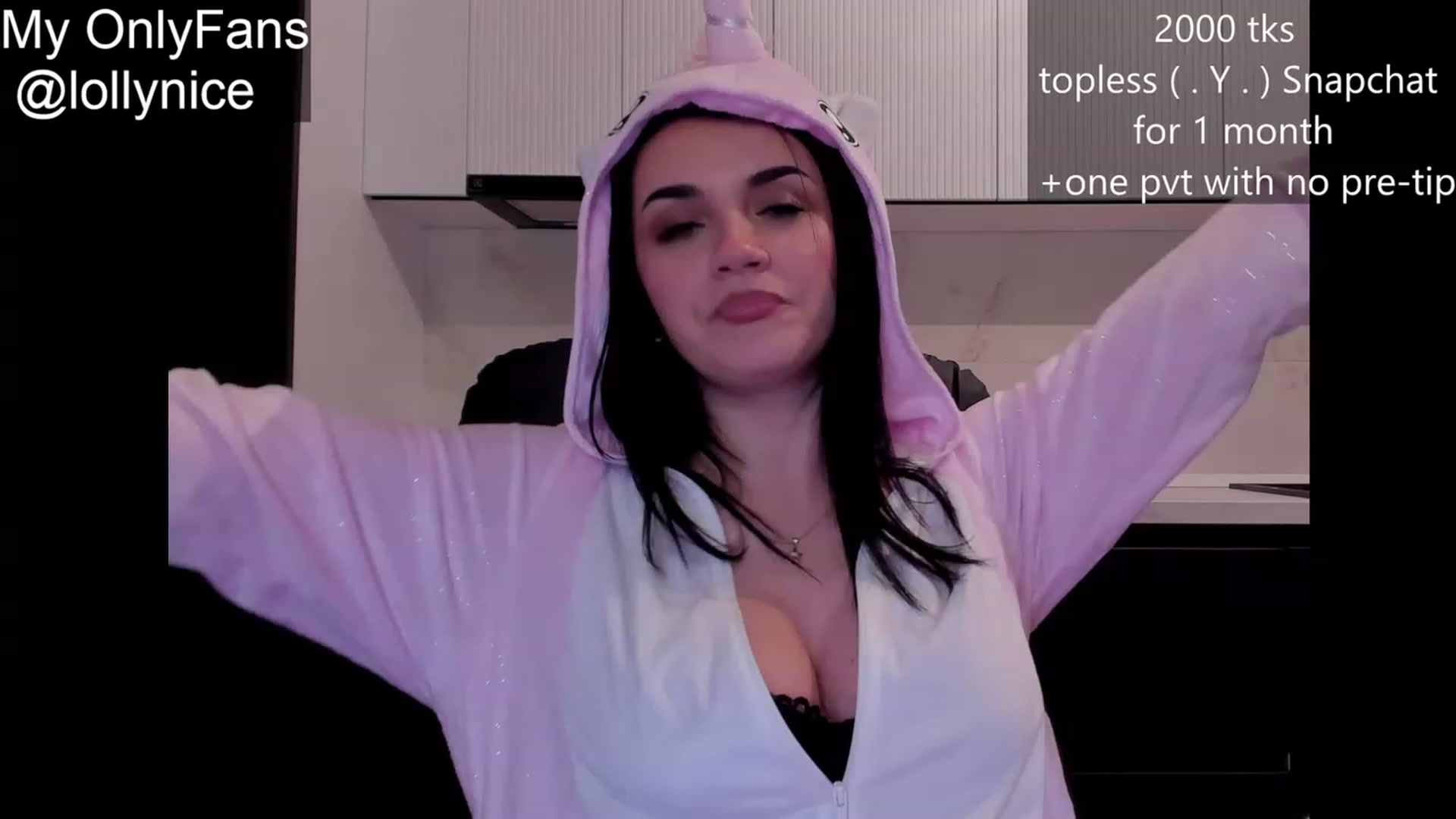 Gallery image thumbnail from sweet__girl__'s myfreecams stream on, 12/26/2023, 23:30 image 20 of 20