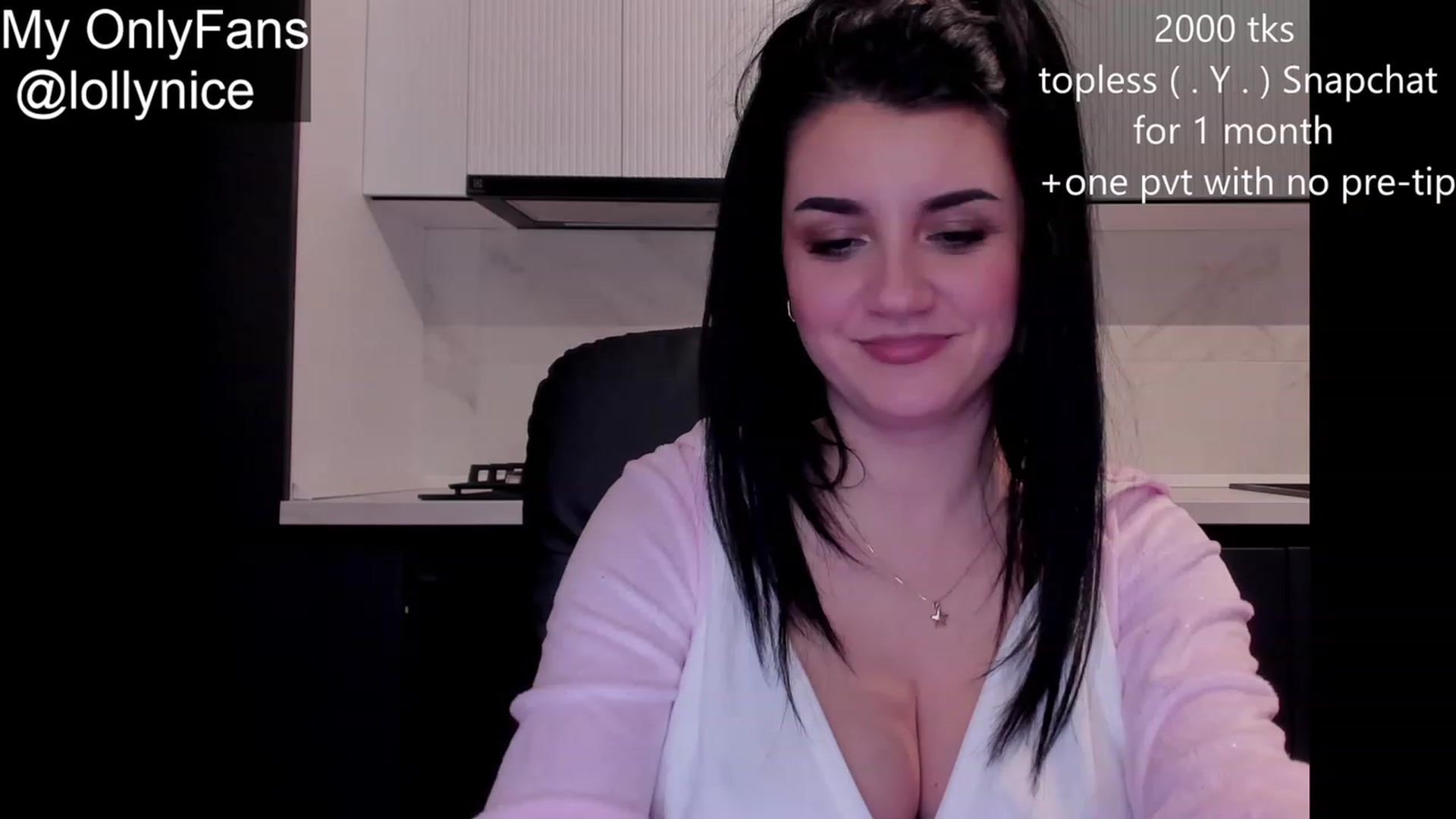 Gallery image thumbnail from sweet__girl__'s myfreecams stream on, 12/26/2023, 23:30 image 16 of 20