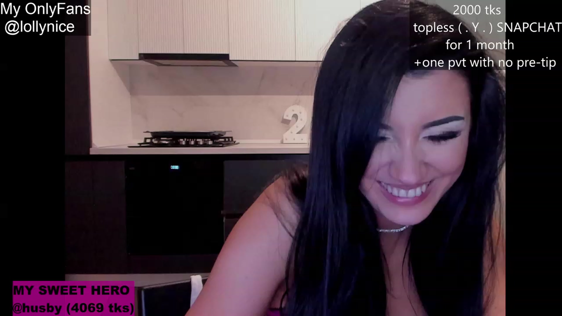 Gallery image thumbnail from sweet__girl__'s myfreecams stream on, 01/30/2024, 22:42 image 17 of 20