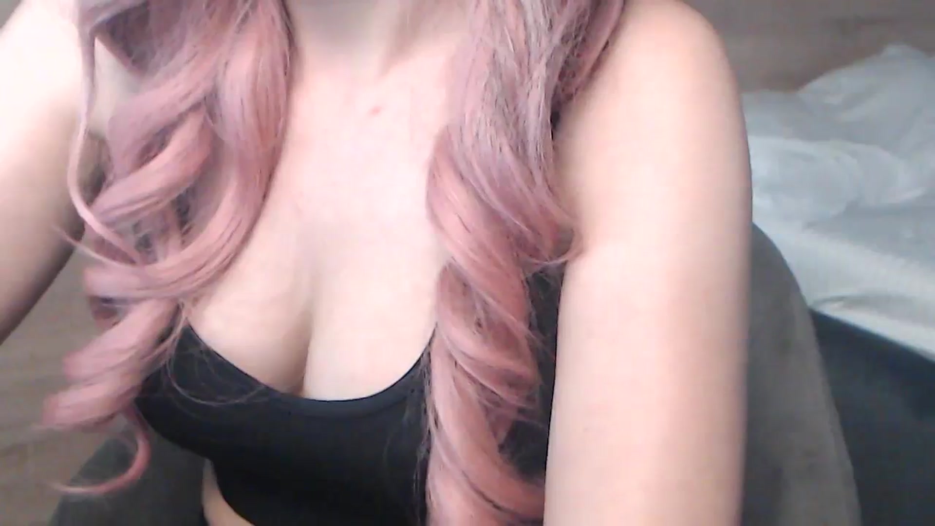 Gallery image thumbnail from sweet_amygirl's myfreecams stream on, 08/22/2023, 13:01 image 8 of 20