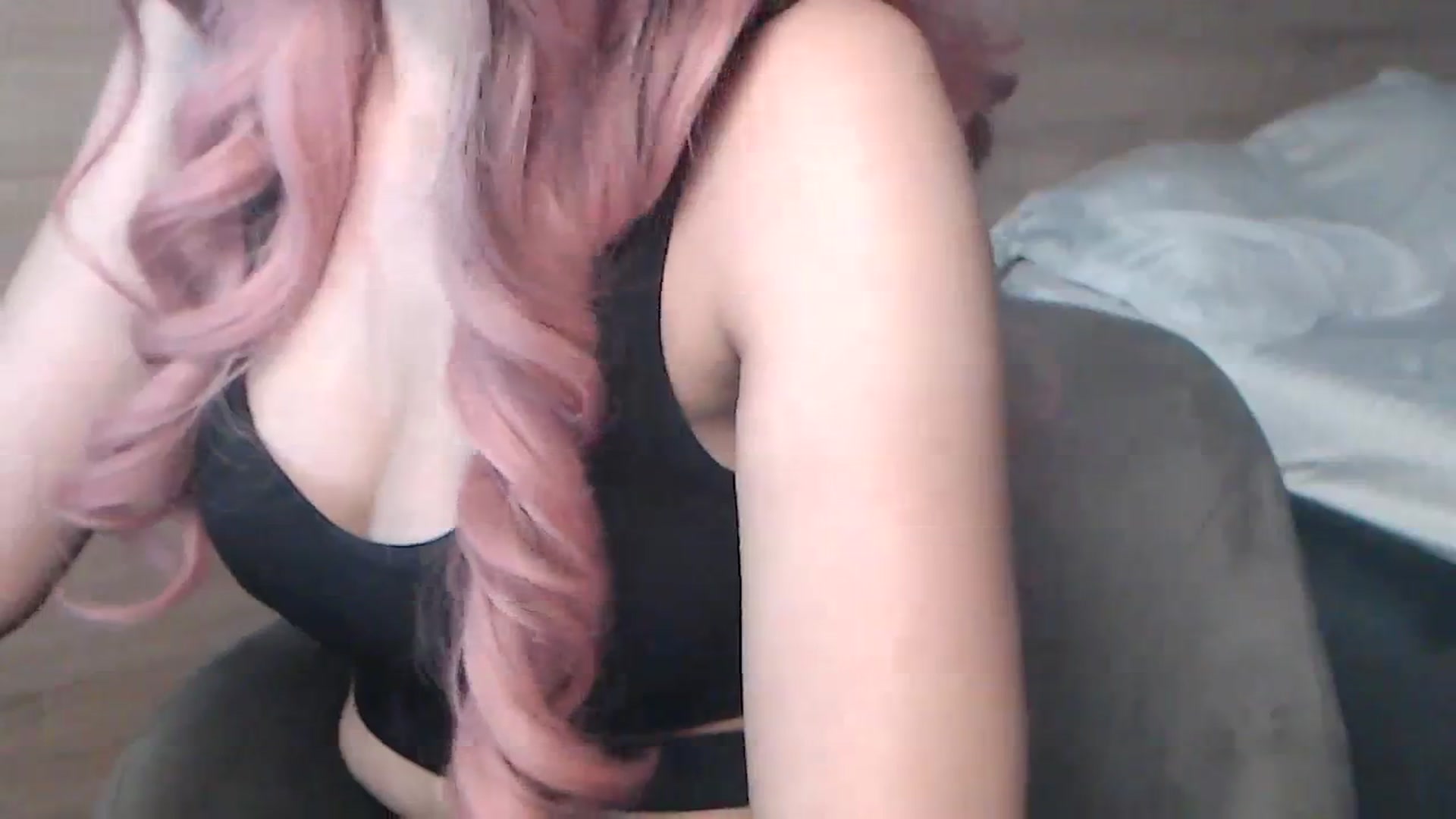 Gallery image thumbnail from sweet_amygirl's myfreecams stream on, 08/22/2023, 13:01 image 4 of 20