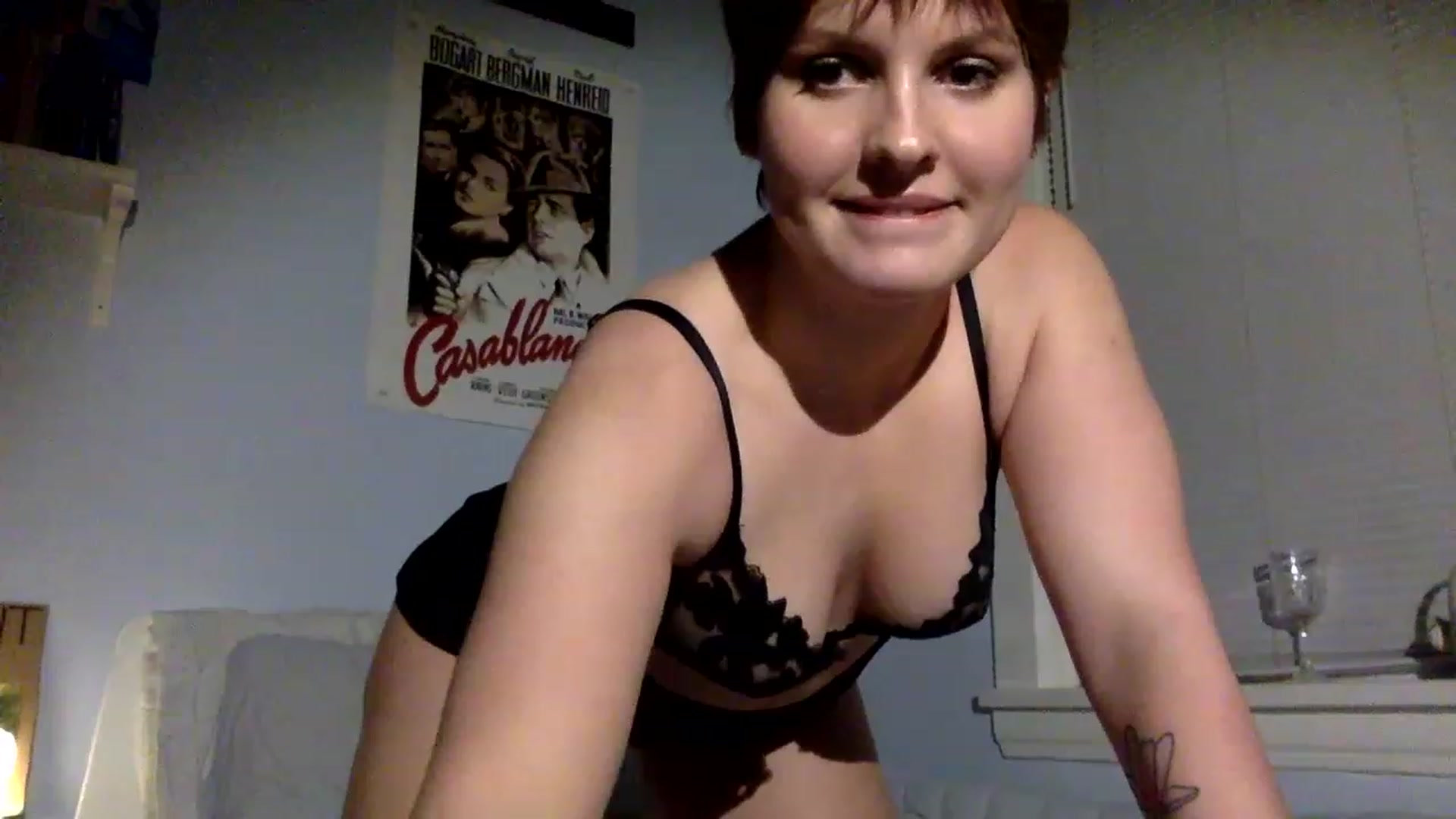 Gallery image thumbnail from sweet_charli1's myfreecams stream on, 01/16/2023, 04:14 image 12 of 20