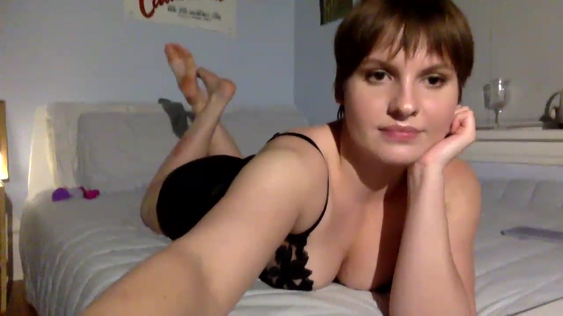 Gallery image thumbnail from sweet_charli1's myfreecams stream on, 01/16/2023, 04:14 image 13 of 20