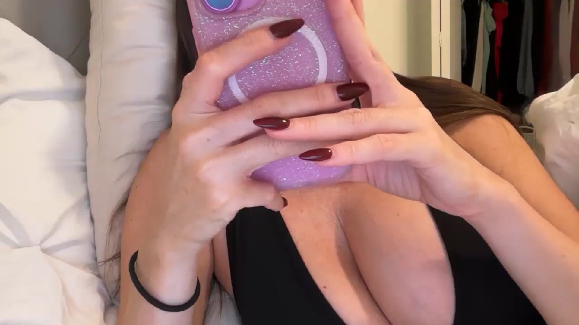 Gallery image thumbnail from sweet_nesss's myfreecams stream on, 12/22/2025, 06:03 image 17 of 20
