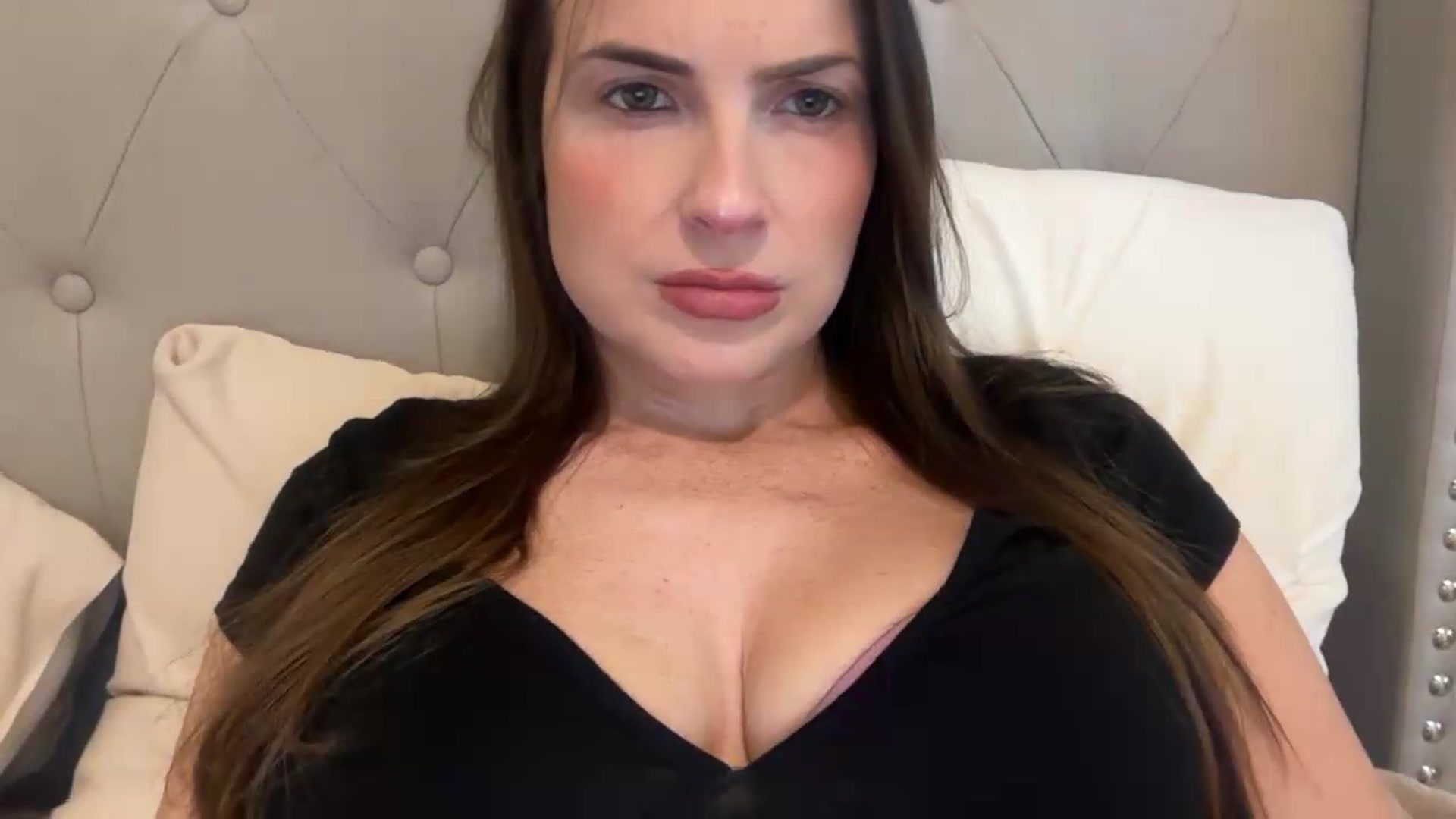 Gallery image thumbnail from sweet_nesss's myfreecams stream on, 07/28/2026, 02:54 image 5 of 20