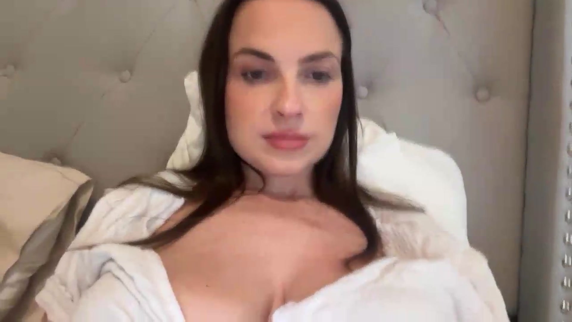Gallery image thumbnail from sweet_nesss's myfreecams stream on, 08/04/2026, 05:25 image 13 of 20