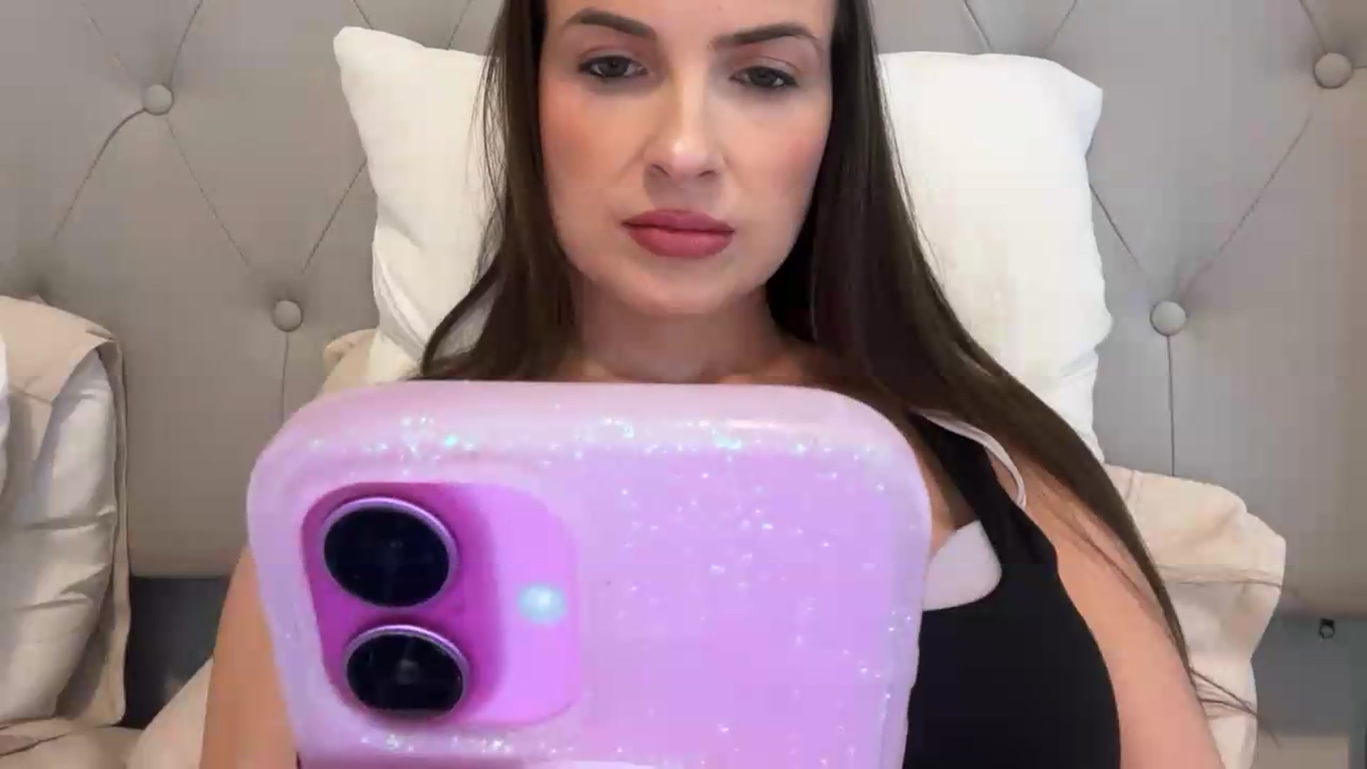 Gallery image thumbnail from sweet_nesss's myfreecams stream on, 08/17/2026, 02:32 image 18 of 20